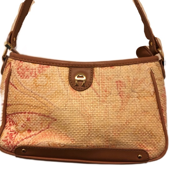 Etienne Aigner Floral Paper Straw Handbag Cream Coral 5.5” Tall 9” Wide - Picture 2 of 7